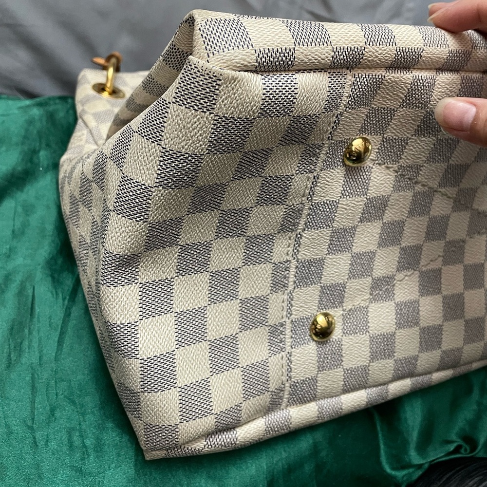 Authentic Louis Vuitton Damier Azur MM Artsy Shoulder Bag - Picture 11 of 13